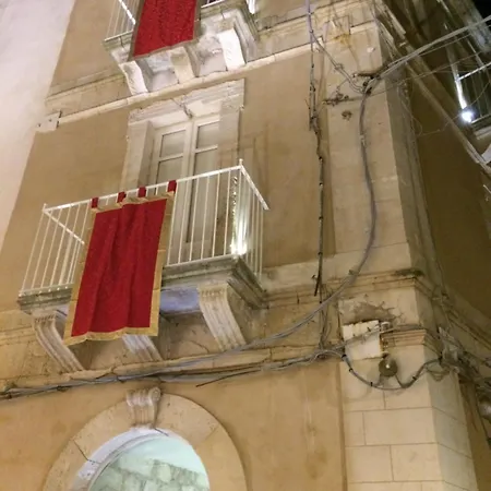 Alojamento de Acomodação e Pequeno-almoço Arche Syracuse