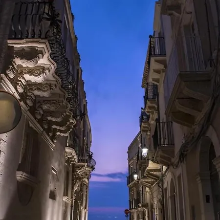 Frühstückspension Archè 4*