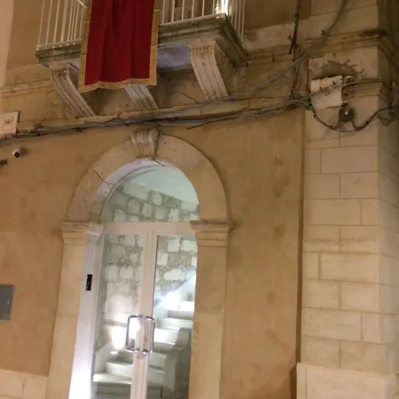 Arche * Syracuse